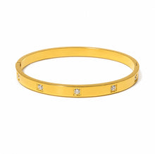 Load image into Gallery viewer, Azaria Bangle
