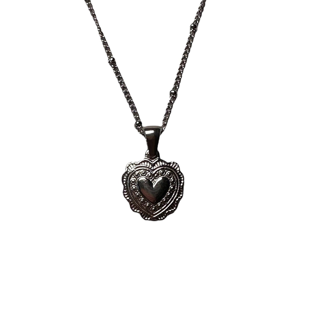 Amora Necklace in Silver