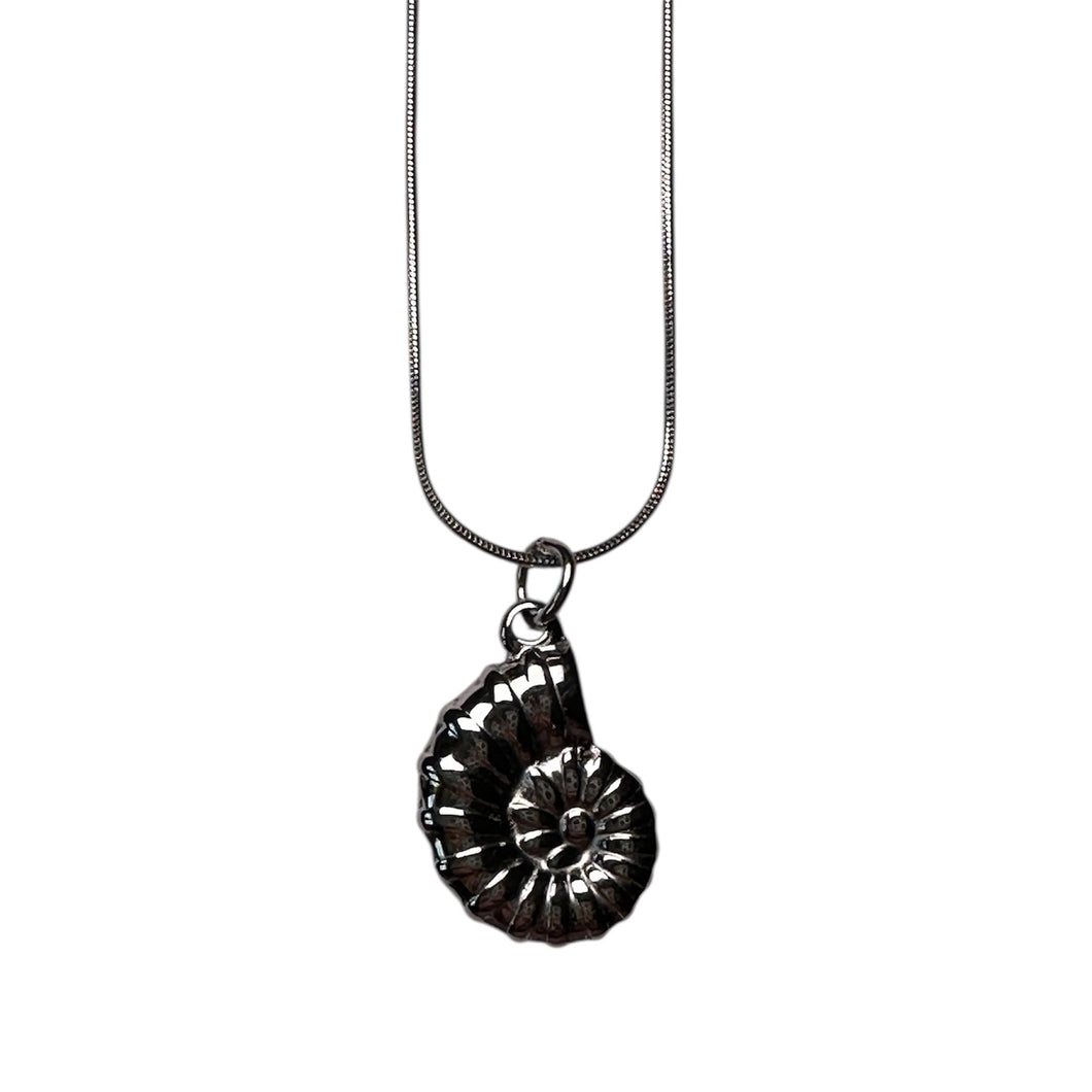 Isla Necklace in Silver