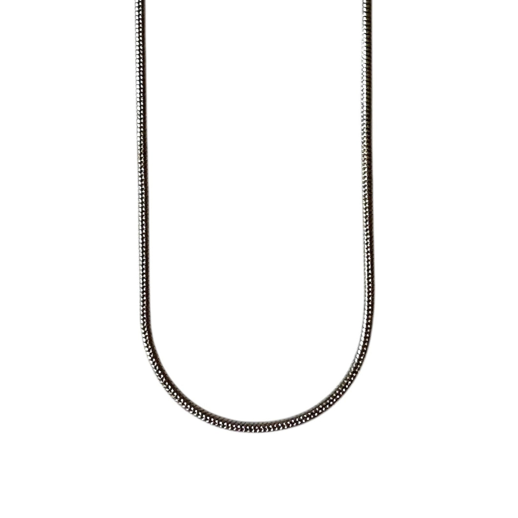 Mila Necklace in Silver